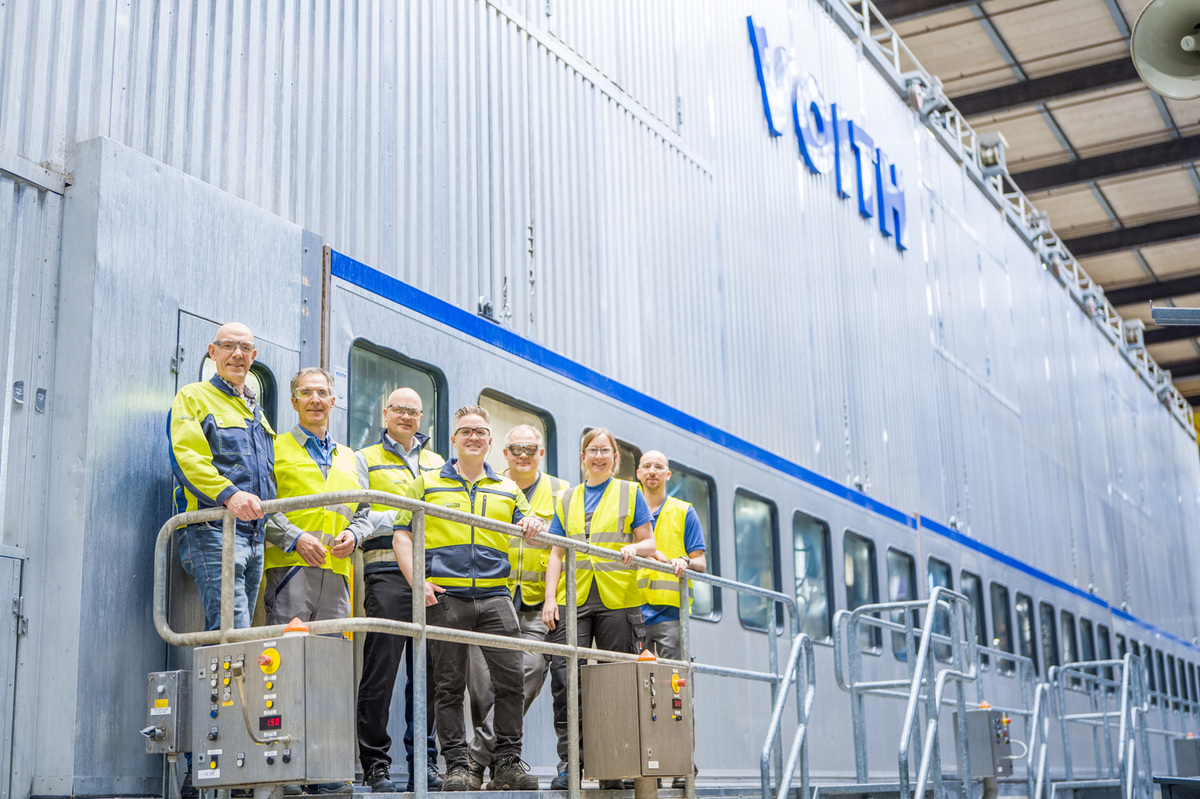 From left to right: Sjon Vrieze (Smurfit Westrock), Richard Horn (Voith Paper), Wouter Lap (Smurfit Westrock), Bas Noldus (Smurfit Westrock), Klaus Meier (Voith Paper), Helga Krieger (Voith Paper) and Tobias Englet (Voith Paper). From left to right: Sjon Vrieze (Smurfit Westrock), Richard Horn (Voith Paper), Wouter Lap (Smurfit Westrock), Bas Noldus (Smurfit Westrock), Klaus Meier (Voith Paper), Helga Krieger (Voith Paper) and Tobias Englet (Voith Paper).