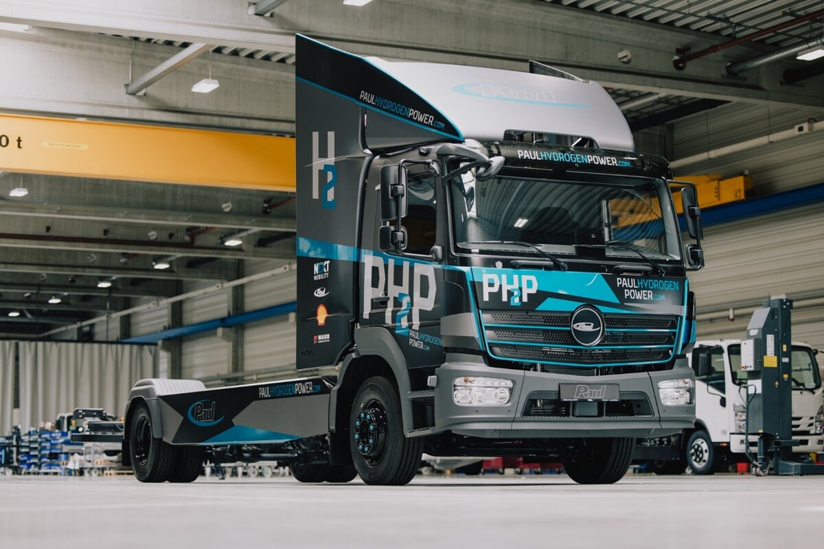 The Voith Electrical Drive System (VEDS) is installed in the first H<sub>2</sub> truck (FCEV) built in Germany. The Voith Electrical Drive System (VEDS) is installed in the first H<sub>2</sub> truck (FCEV) built in Germany.