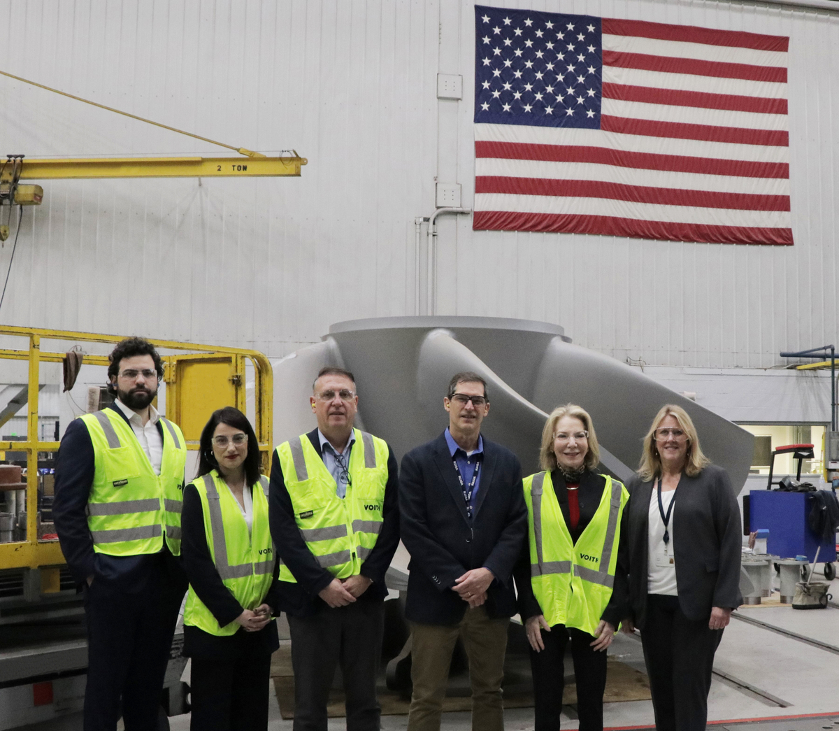 Voith recently welcomed U.S. Ambassador to Germany Dr. Amy Gutmann for a tour of the Voith Hydro workshop in York, Pa. (From left to right: Jake Miner, Chief of Staff; Christin Mechler, Senior Investment Specialist, Select USA, US Embassy Berlin; Ralph Dreckmann, President, Voith Turbo NA; John Seifarth, SVP & COO, Voith Hydro NA; Dr. Amy Gutmann, U.S. Ambassador to Germany; and Sheryl Zapcic, Director, Group Communications, Voith US Inc.) Voith recently welcomed U.S. Ambassador to Germany Dr. Amy Gutmann for a tour of the Voith Hydro workshop in York, Pa. (From left to right: Jake Miner, Chief of Staff; Christin Mechler, Senior Investment Specialist, Select USA, US Embassy Berlin; Ralph Dreckmann, President, Voith Turbo NA; John Seifarth, SVP & COO, Voith Hydro NA; Dr. Amy Gutmann, U.S. Ambassador to Germany; and Sheryl Zapcic, Director, Group Communications, Voith US Inc.)