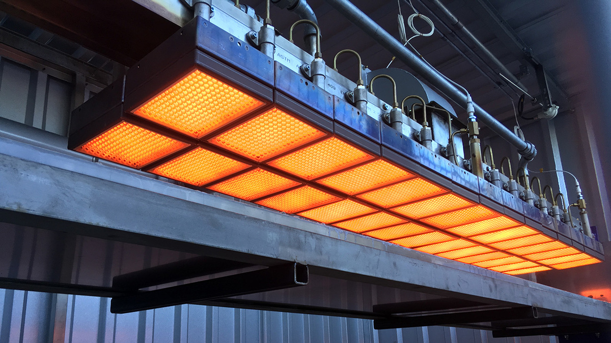 The new infrared emitter HelioX promises to deliver higher productivity with lower emissions and a reduced fire risk. The new infrared emitter HelioX promises to deliver higher productivity with lower emissions and a reduced fire risk.