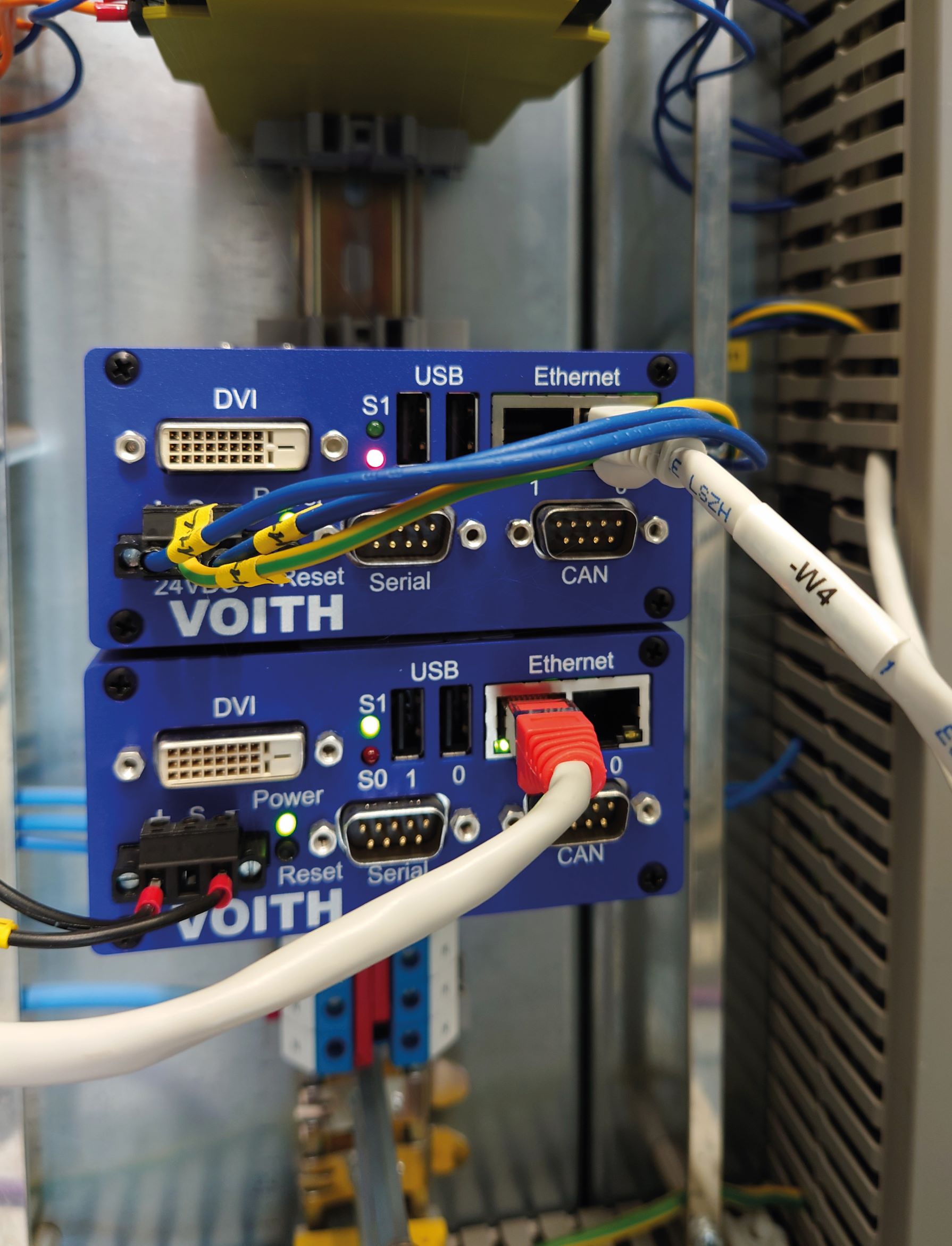 The starter kit includes the hardware to be installed at site – The configuration of the system is completed by Voith experts