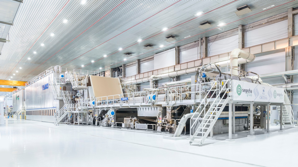 Voith’s paper machines make paper production as resource-conserving and efficient as possible. Voith’s paper machines make paper production as resource-conserving and efficient as possible.