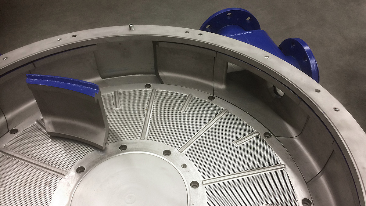 The developed cast steel is extremely robust and increases the service life and productivity by several years. The developed cast steel is extremely robust and increases the service life and productivity by several years.